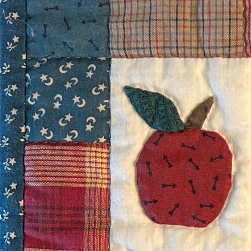 Handmade Folk Art CHICKEN Patchwork Appliqué Quilt Square Placemat Wall Hanging - Picture 10 of 12